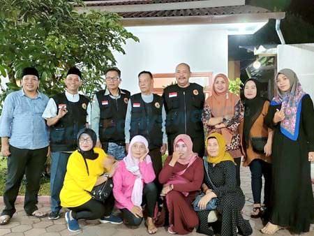ikawangi-jember-bantu-penjual-sapu