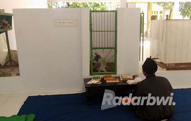 jalan-bareng-kiai-abdul-majid-tidak-pernah-lelah