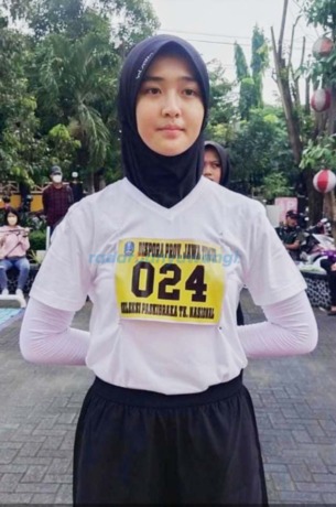 HARUMKAN BANYUWANGI: Ayumi Putri Sasaki lolos menjadi paskibra nasional. (Fredy Rizky/RaBa)
