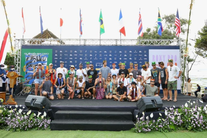 DIATAS PANGGUNG : Peserta Sorld Surf League (WSL) Championship Tour 2022 di G-land, Plengkung Banyuwangi sejak 28 Mei lalu. (Telkom for RadarBanyuwangi.id)