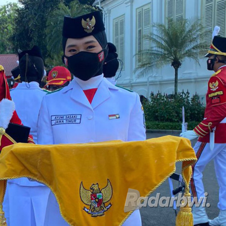 GELADI: Ayumi Putri Sasaki disebut-sebut masuk nominasi pembawa baki dalam upacara HUT ke-77 Kemerdekaan RI di Istana Negara, Rabu besok (17/8). (Istimewa)