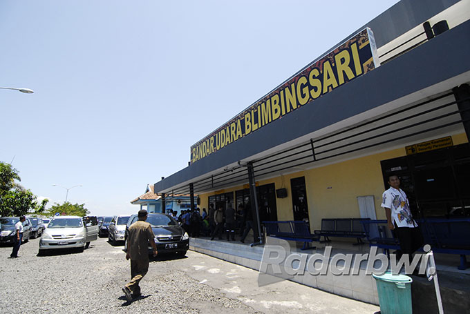 SEMPIT: Terminal lama Bandara Banyuwangi saat belum dibongkar. (Dok.Radar Banyuwangi)