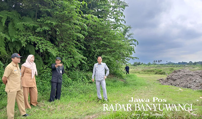 Michael Edy Hariyanto meminjamkan lahan di Desa Karangbendo, Rogojampi, seluas 15 hektare untuk TPSA. (Dedy Jumhardiyanto/RaBa)