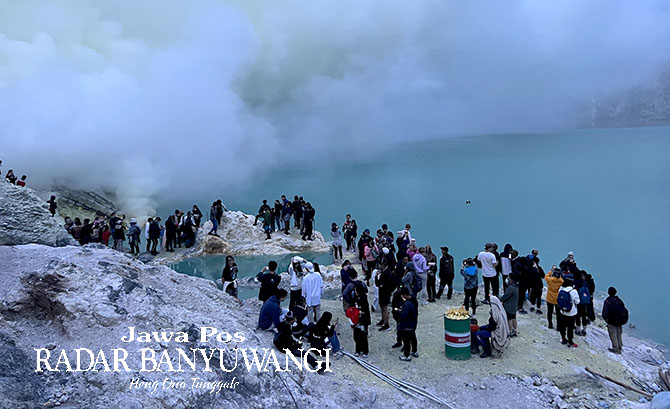 GEOLOGI, BIOLOGI, DAN BUDAYA: Dengan ditetapkannya Ijen sebagai bagian UGG akan semakin menambah kunjungan wisatawan mancanegara ke Banyuwangi. Kunjungan tersebut akan berdampak pada kesejahteraan dan penguatan kebudayaan masyarakat Banyuwangi. (Chaerul P