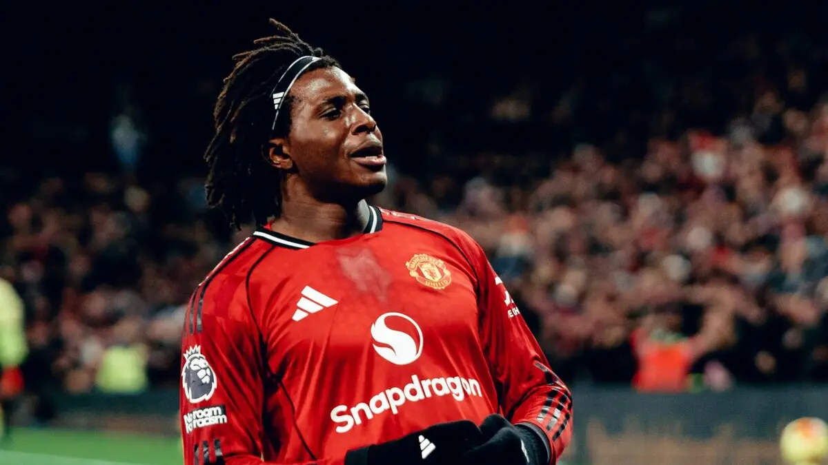ABSEN: Patrick Dorgu berpotensi absen saat setan merah bentrok konta Brentford (Manchester United)