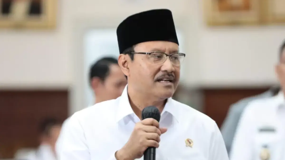 Menteri Sosial Saifullah Yusuf