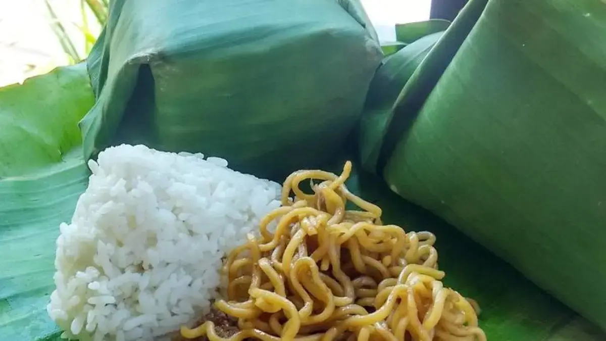 Kuliner masuk gang di Malang (sumber: Pinterest @Widya)