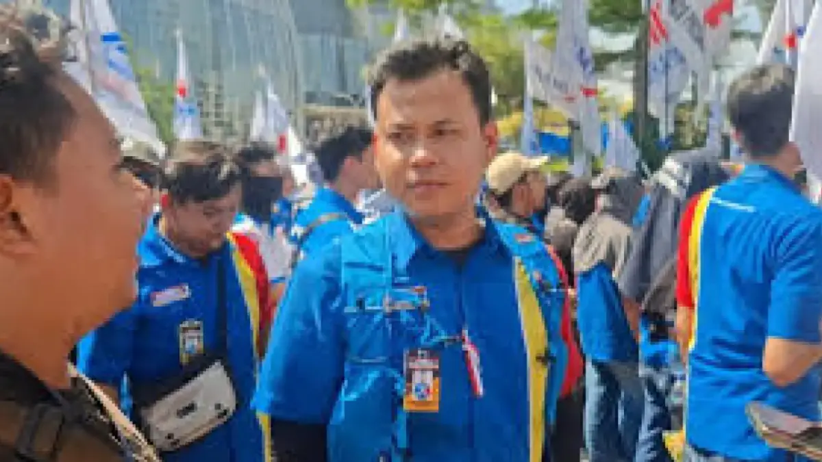 Aksi Unjuk Rasa Buruh Indomaret di PIK (Detik)
