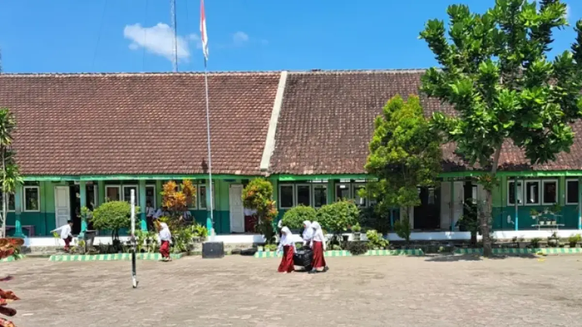 SEKOLAH KEBANGGAAN: SDN Tegalrejo 01 Kecamatan Selopuro. 