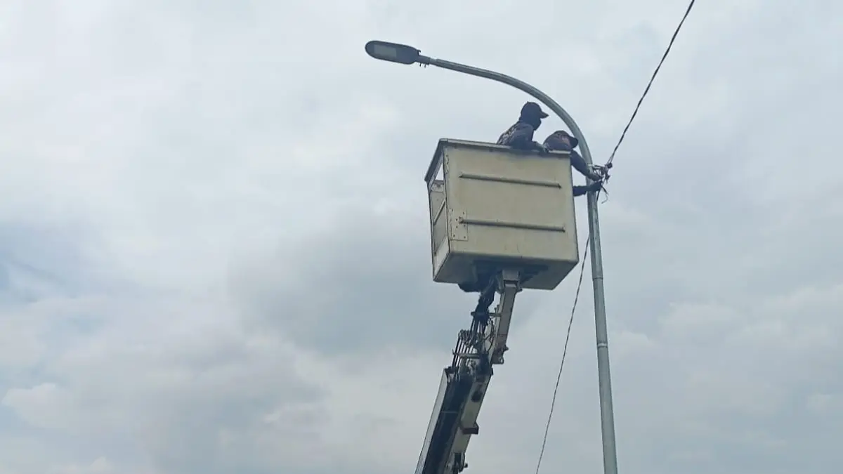 Sebanyak 1.000 titik PJU akan dipasang di sejumlah kecamatan hingga pelosok desa setelah Pemkab Tuban menambah anggaran Rp 9,8 miliar. (Radar Tuban)