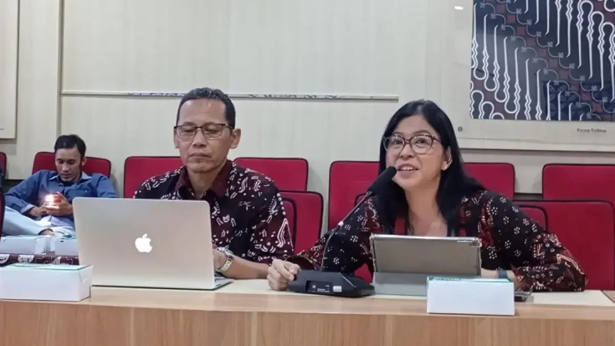 WASPADA: Kepala BPKAD Kota Jogja Raden Roro Andarini saat ditemui di Balai Kota Jogja, Selasa (19/5/2026). IWAN NURWANTO/RADAR JOGJA