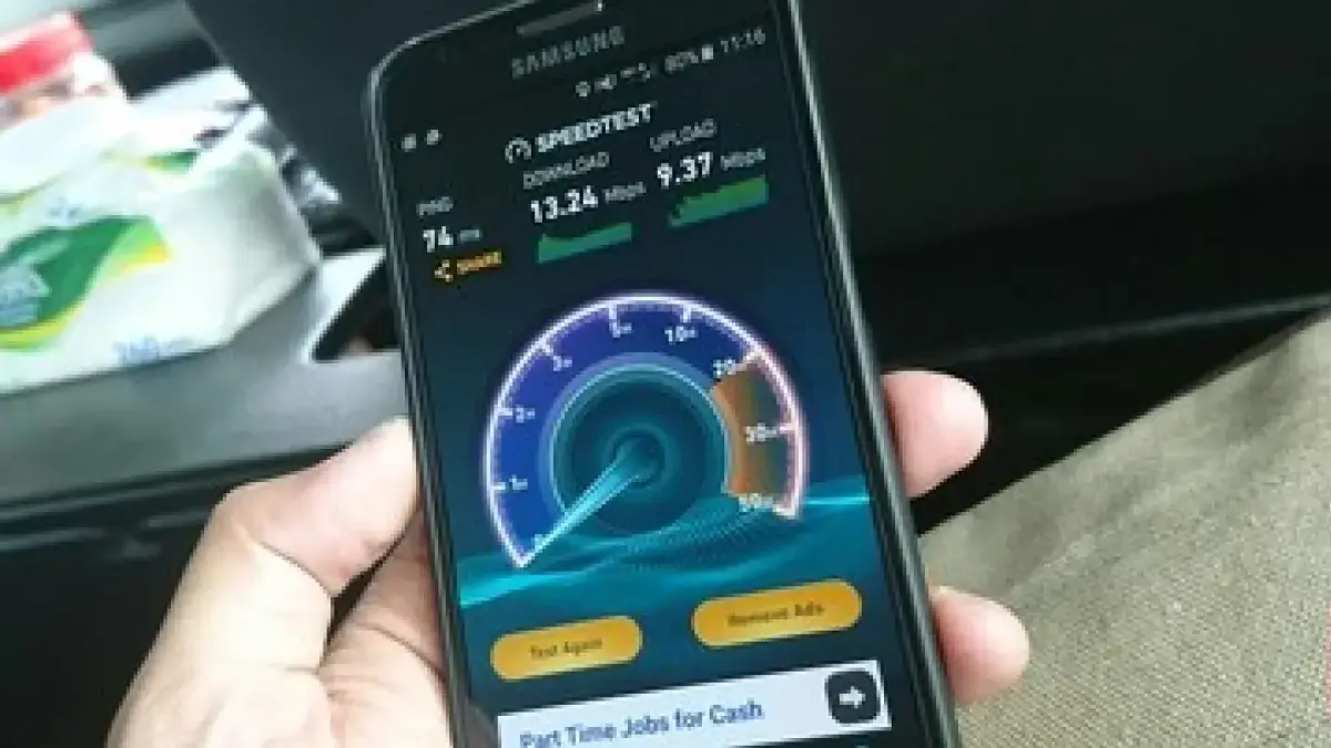 ILUSTRASI: koneksi digital. Komdigi siapkan frekuensi 700 MHz & 2,6 GHz untuk internet cepat RI.