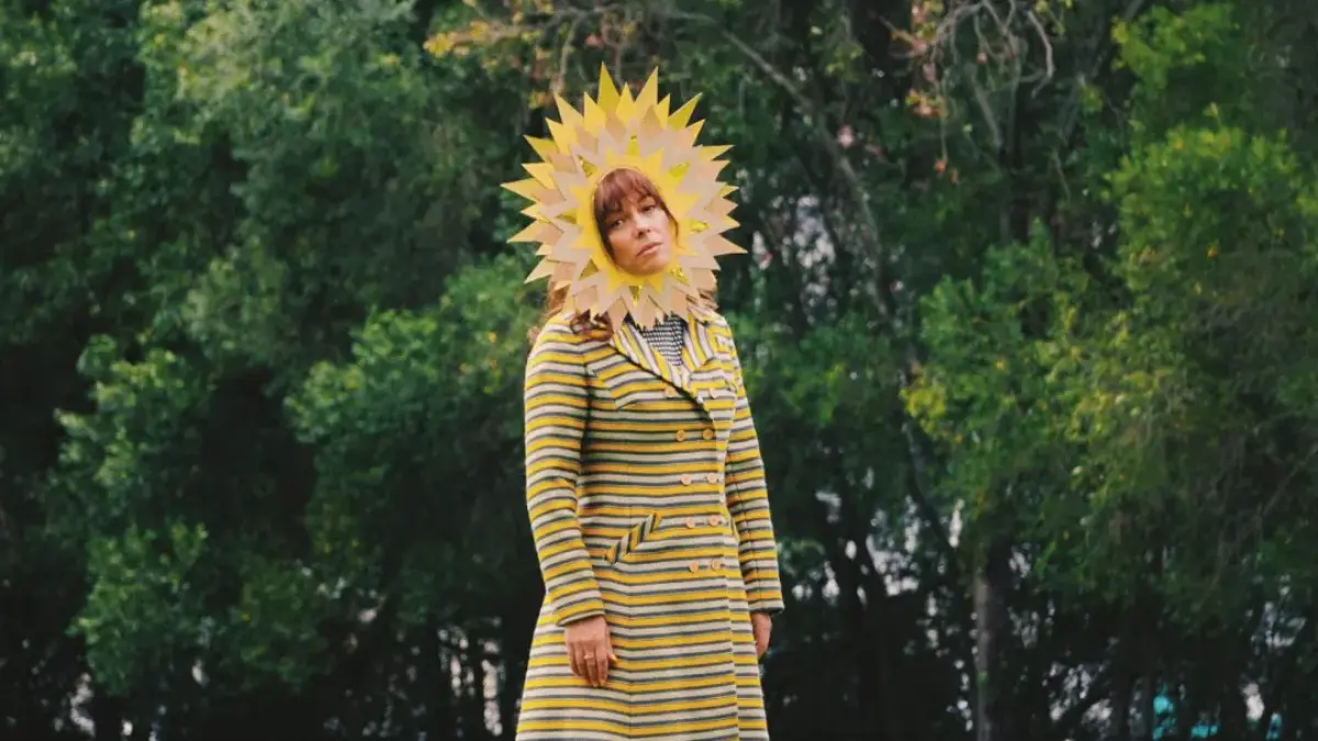 Lenka Comeback Lewat Single "Sunshine Girl", Rilis Album Baru Mei 2026 (Boleh Music)