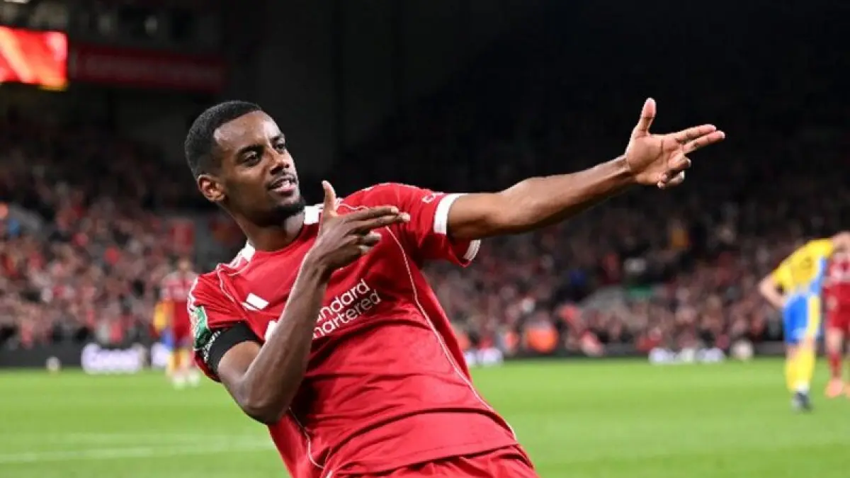COMEBACK; Alexander Isak mulai berlatih bersama skuad Liverpool (Liverpool)