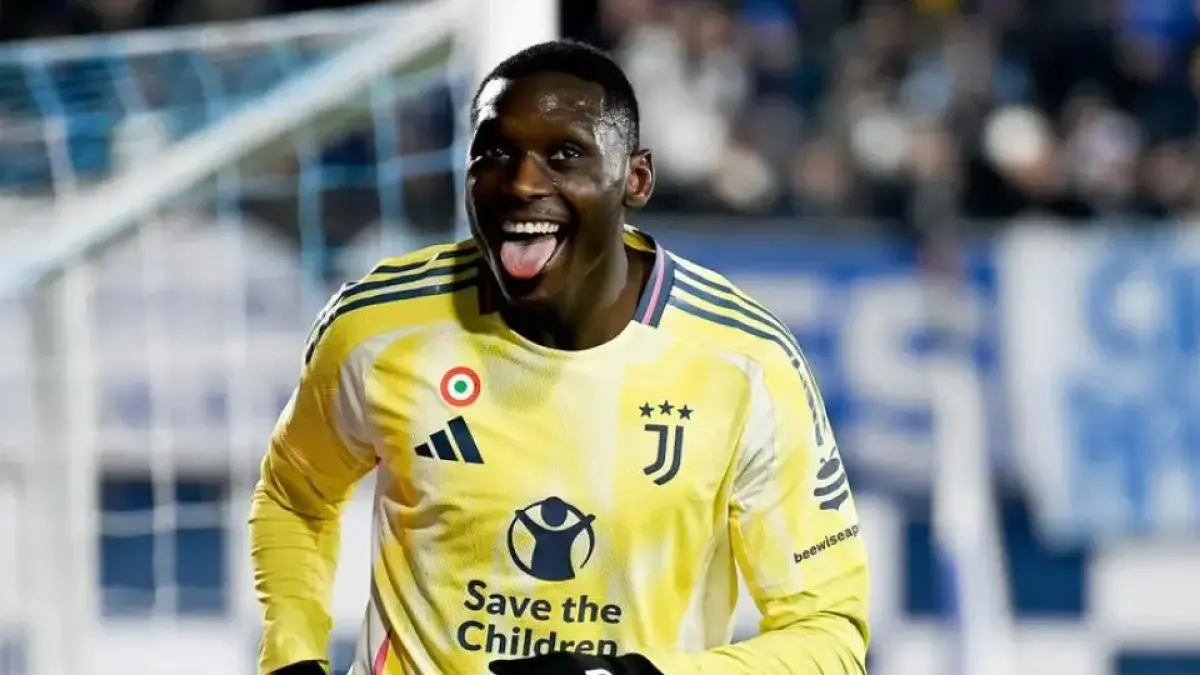 Randal Kolo Muani hanya memilih Juventus meski diminati klub lain. (Instagram/r_kolomuani)