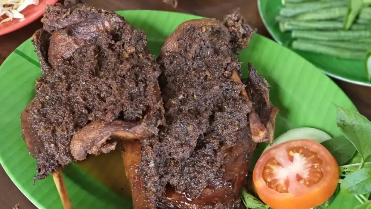 Bebek Bumbu Hitam