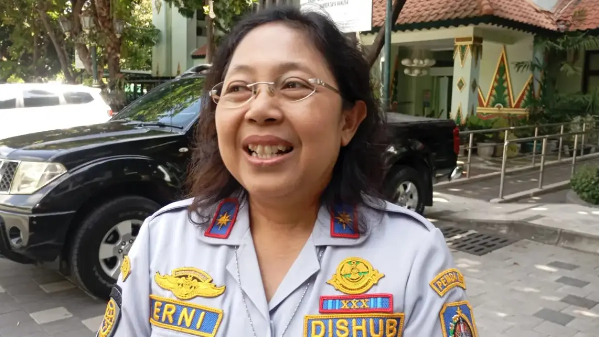 Kepala Dishub DIY Chrestina Erni Widyastuti saat ditemui di Balai Kota Jogja, Senin (20/7/2026). (IWAN NURWANTO/Radar Jogja)