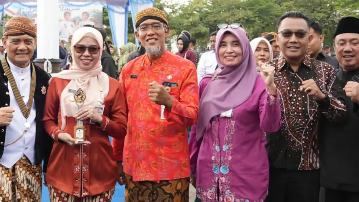 Bupati Demak dr Eisti
