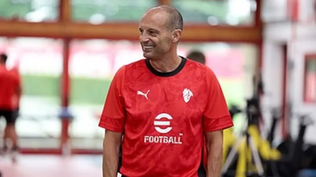 Pelatih AC Milan Massimiliano Allegri