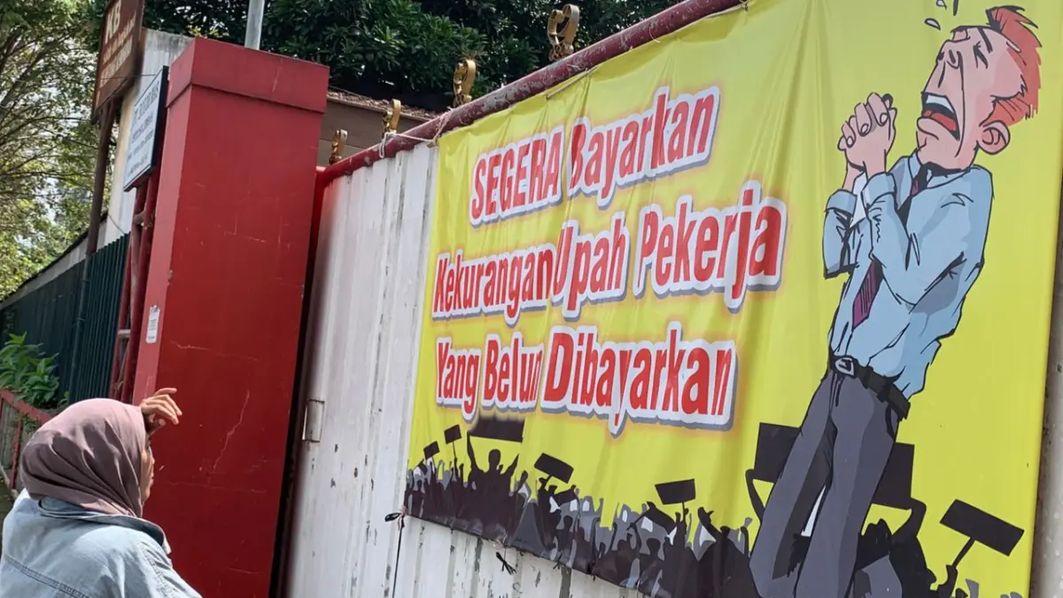 PESANGON BELUM: Baru tunggakan eks pekerja pabrik rokok Bokor Mas dan Pura Perkasa Jaya yang cair. 