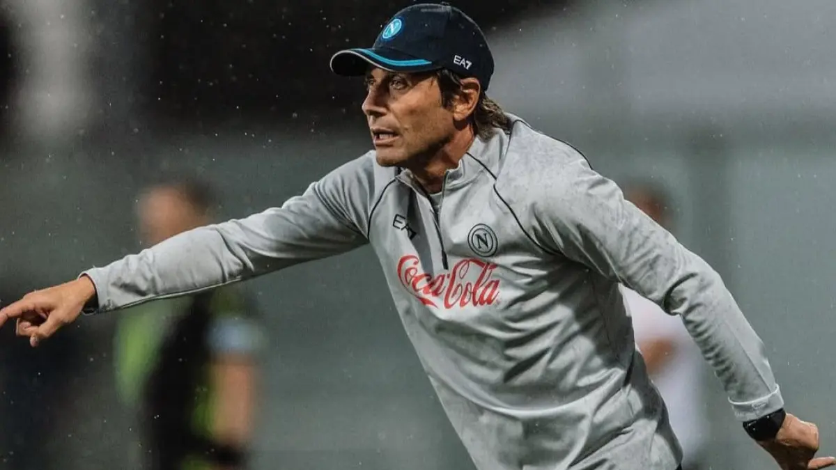 Pelatih Napoli, Antonio Conte.