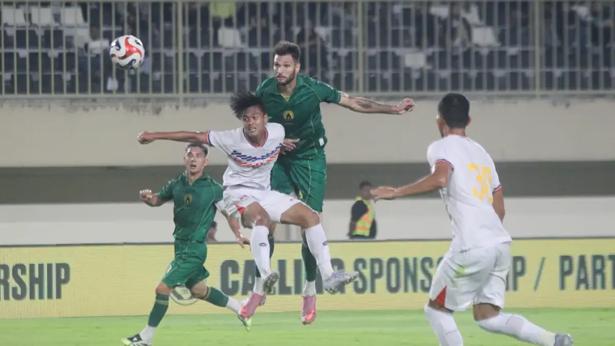 Pemain PSS Sleman Matheus Fornazari.
