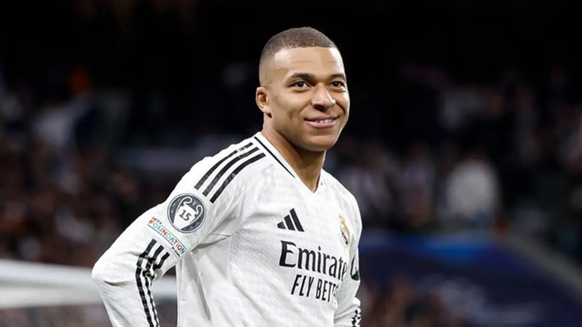 DIRAGUKAN: Kondisi Mbappe masih teka teki jelang el Clasico (Real Madrid)