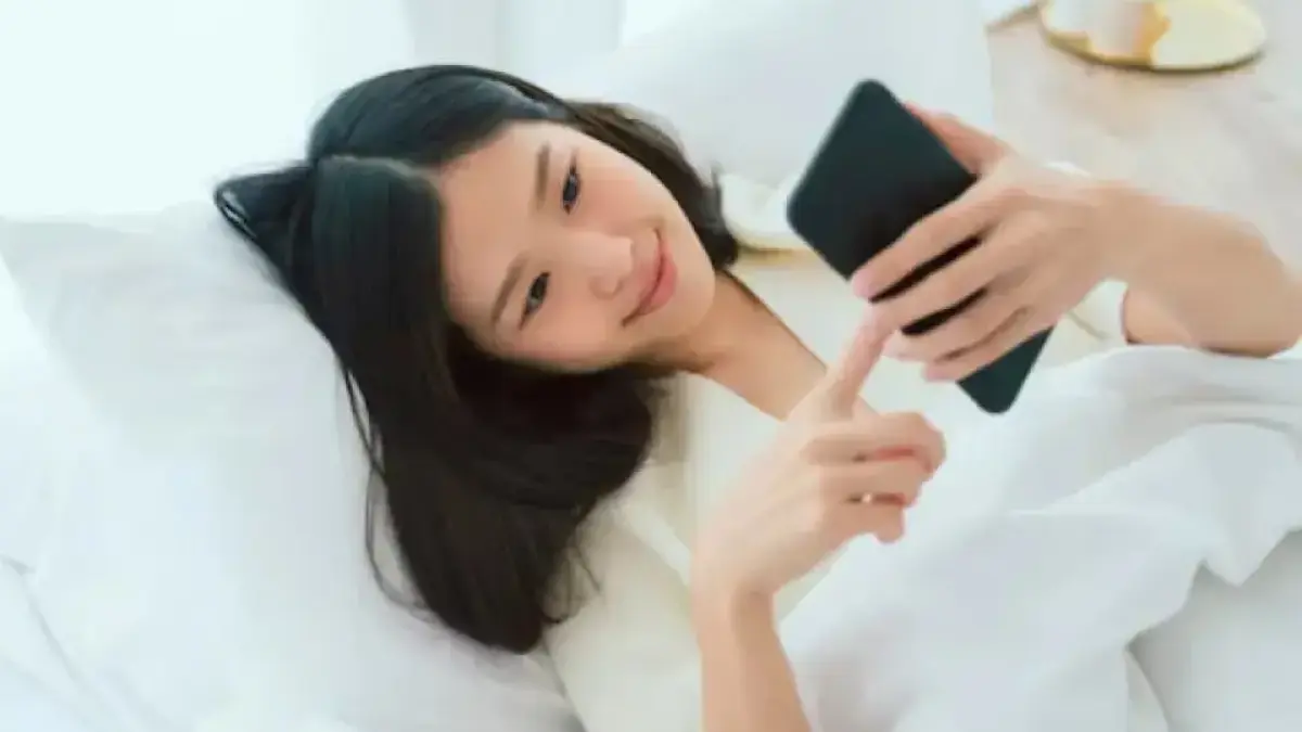 Literasi digital menjadi kebutuhan masyarakat modern, kenali manfaat melek digital untuk informasi, pekerjaan, bisnis, keamanan, dan pembelajaran. (Freepik/Lifestylememory)
