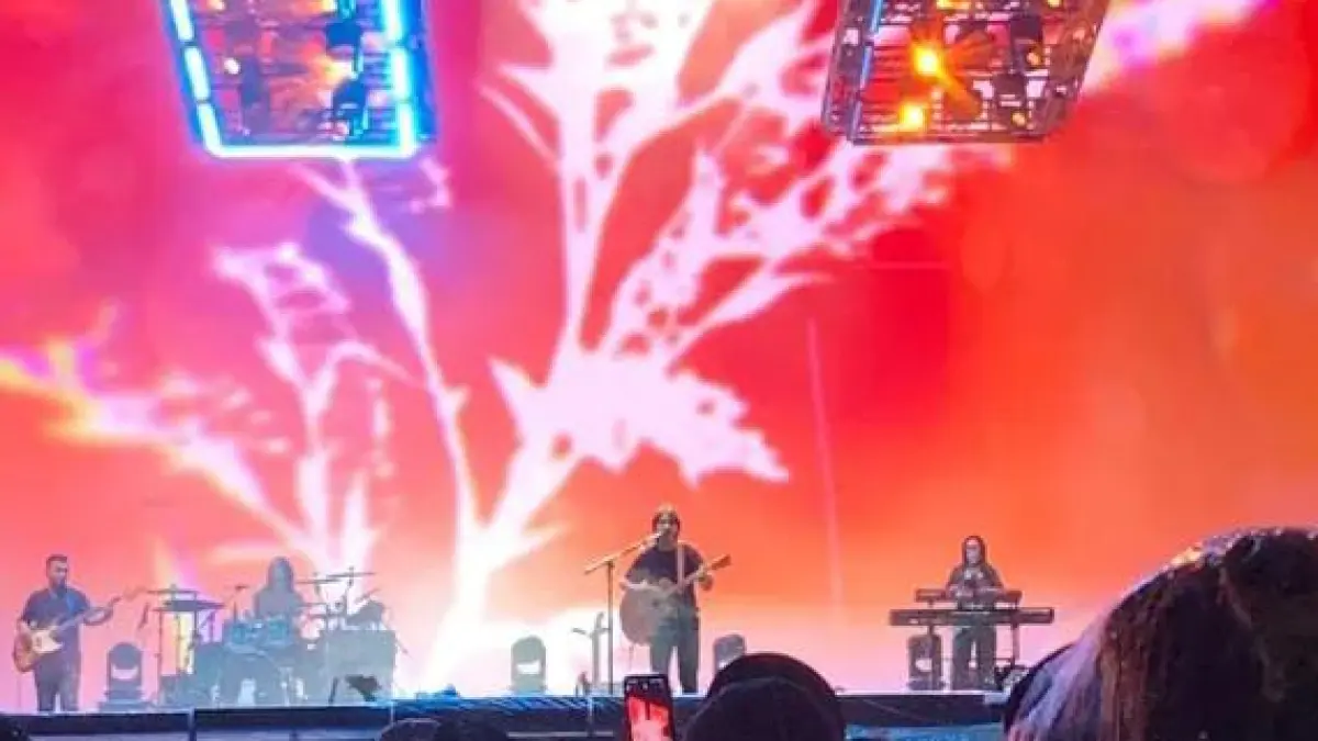 Di tengah inflasi dan harga kebutuhan yang naik, generasi muda tetap memburu pengalaman seperti konser, ini alasannya.