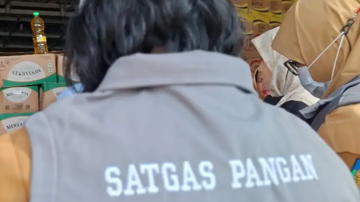 Ilustrasi Satgas Pangan saat melakukan monitoring minyakita di pasaran (Foto Asad MS)