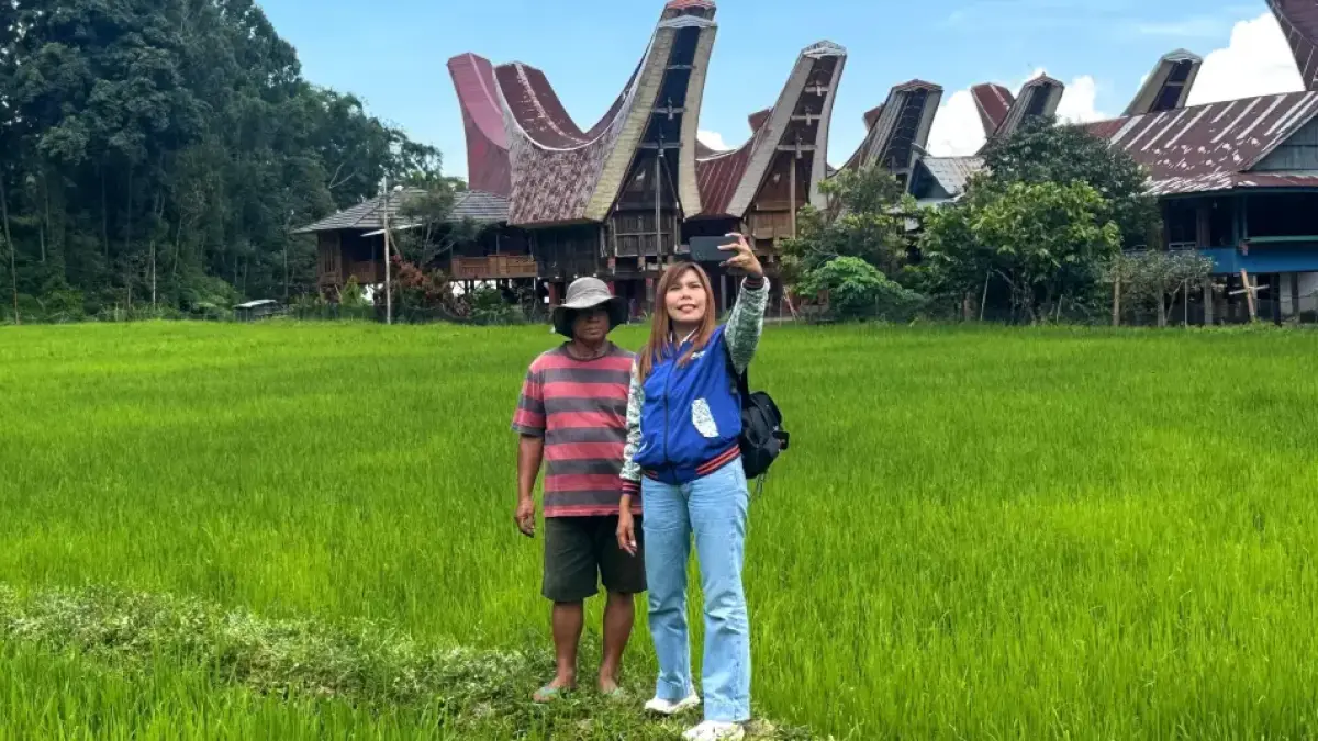 Mengabdi di wilayah 3T (Tertinggal, Terdepan, dan Terluar) dengan medan yang tidak mudah tak pernah menyurutkan semangat Elce dalam menghadirkan layanan keuangan bagi masyarakat. 