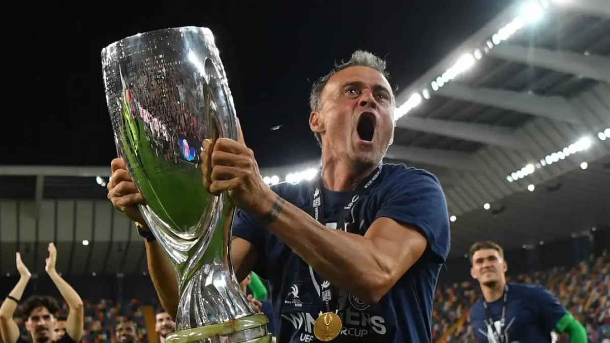 PSG Kunci Luis Enrique hingga 2030, Manchester United dan City Gagal  Mendekati Lucho