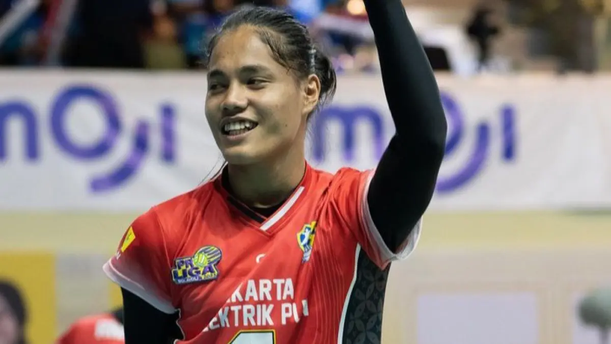 Junaida Santi saat masih berseragam Jakarta Electric PLN.