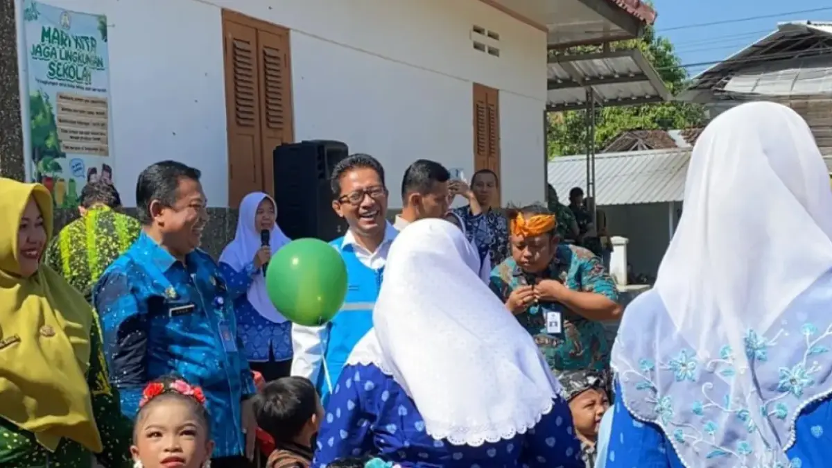 PT PLN (Persero) UP3 Madiun dan YBM PLN menyalurkan bantuan pasang baru listrik gratis beserta instalasinya untuk empat lembaga PAUD di Kabupaten Magetan.