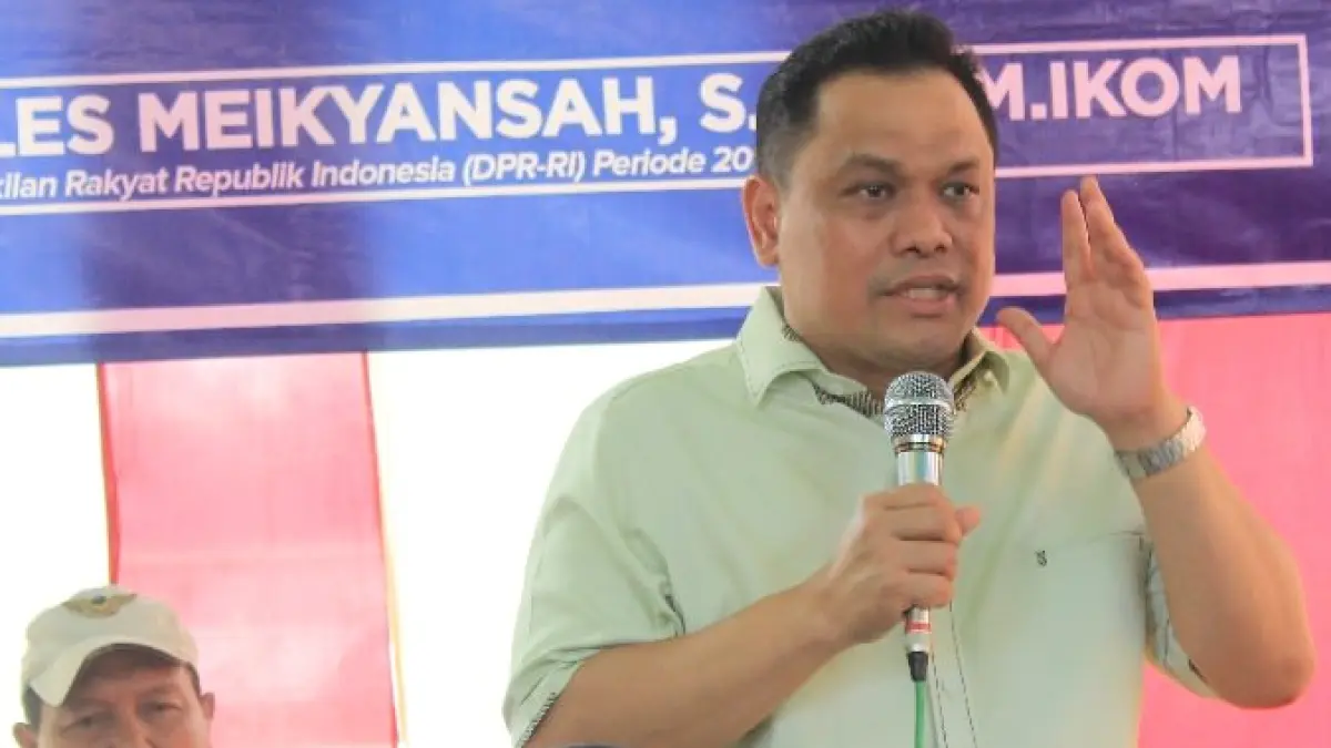 "Pelayanan yang sangat private dan personal ini bukan untuk masyarakat kelas atas atau menengah, tetapi untuk masyarakat kelas bawah. Program ini langsung menyentuh masyarakat Jember yang kurang beruntung."&nbsp; CHARLES MEIKYANSAH, Anggota Komisi XI DPR RI.