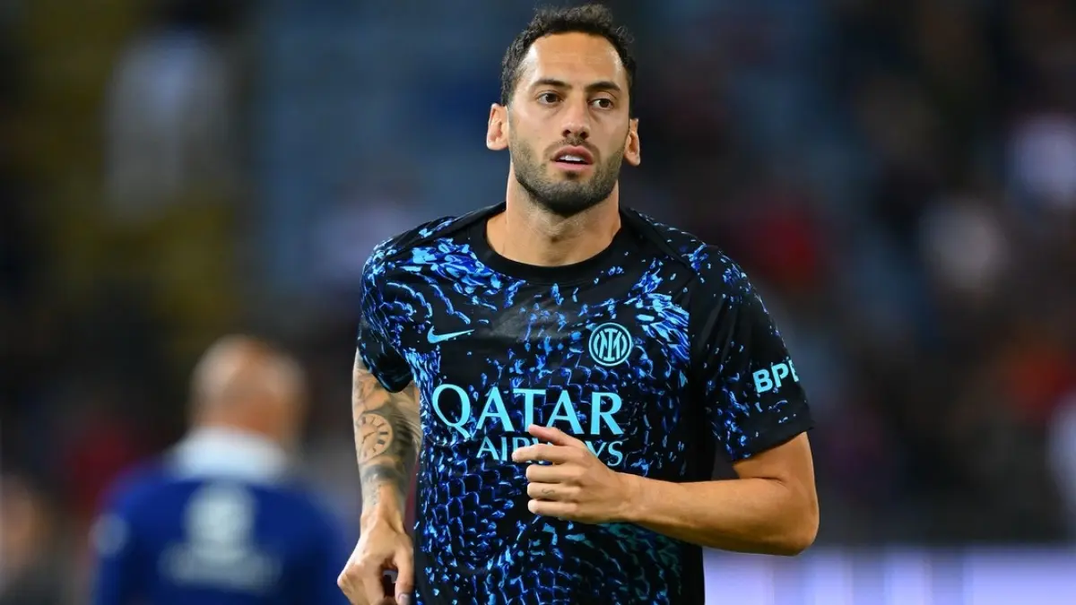 Hakan Calhanoglu