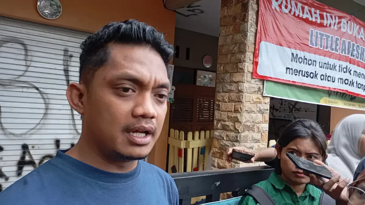 Kasat Reskrim Polresta Jogja Kompol Riski Adrian saat ditemui di lokasi rekonstruksi kasus kekerasan terhadap anak di daycare Little Aresha, Selasa (9/6/2026). (foto: Iwan Nurwanto/Radar Jogja)&nbsp;