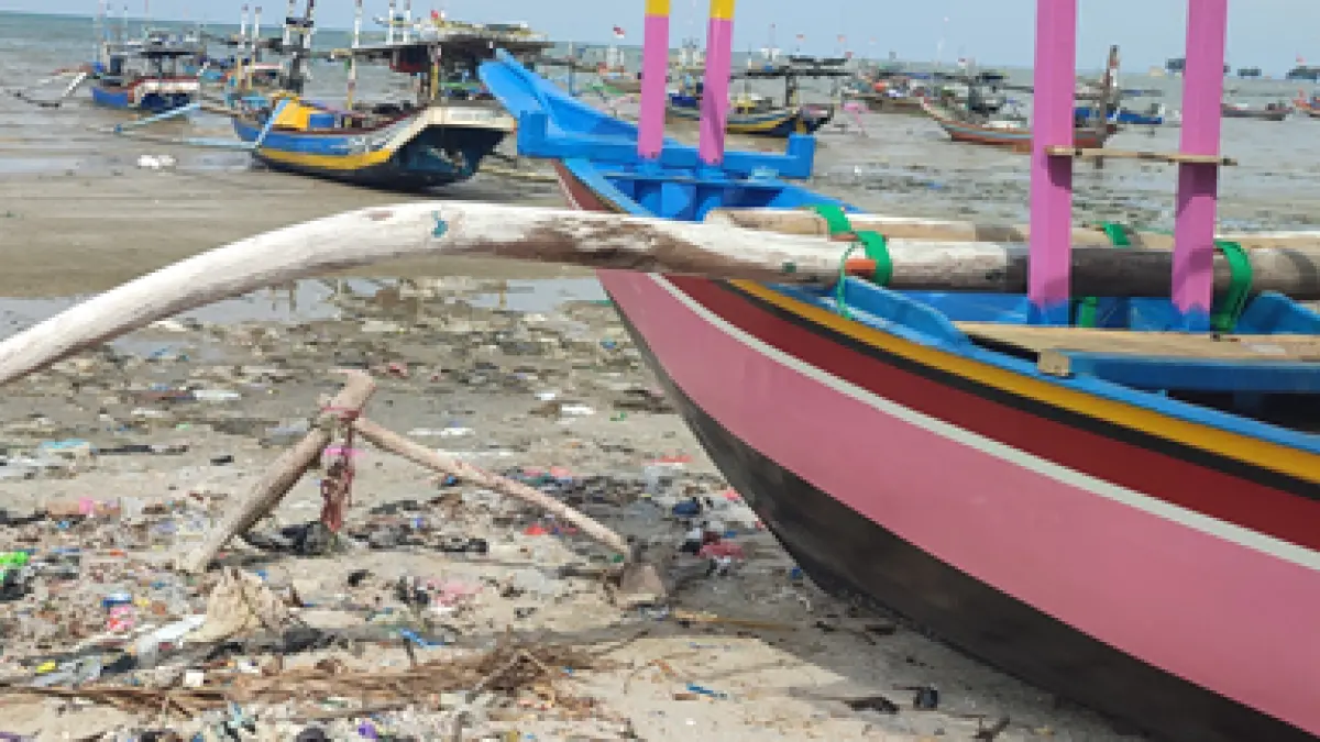Kelurahan Karangsari, Kecamatan Tuban, salah satu daerah kumuh. 