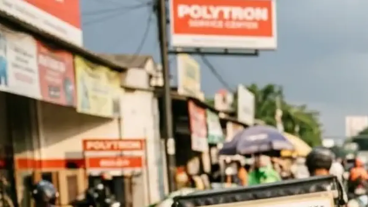 Polytron Fox 350 diuji di Tanjakan Cinomati dengan beban 160 kg dan 140 kg. Beban 160 kg mengalami overheating, sementara 140 kg berhasil menanjak.