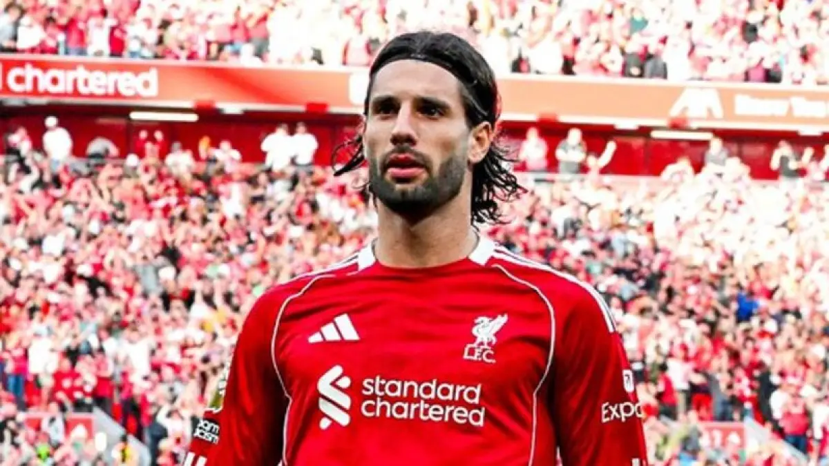 WASPADA: Ancaman kartu kuning membuat Szobolai terancam tidak bisa tampil di FA Cup (Liverpool)