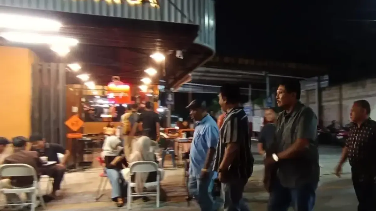 Komisi III DPRD Solo melakukan inspeksi mendadak (sidak) di kawasan City Walk Sabtu (25/4) malam. (ISTIMEWA)
