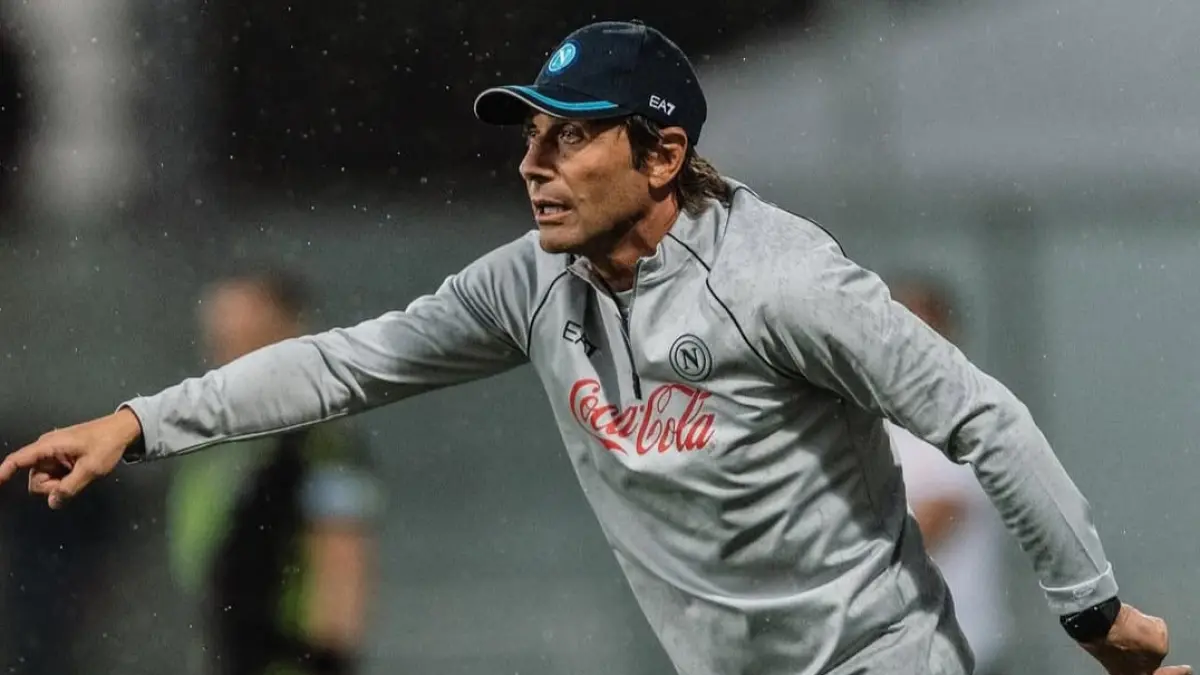 Pelatih Napoli, Antonio Conte.