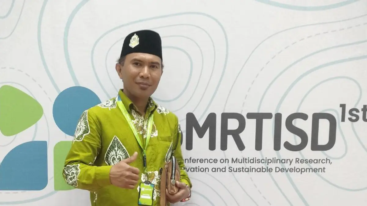 Abdul Wasik, Dosen Pascasarjana Universitas At-Taqwa Bondowoso, Pengurus RMI PWNU Jawa Timur.