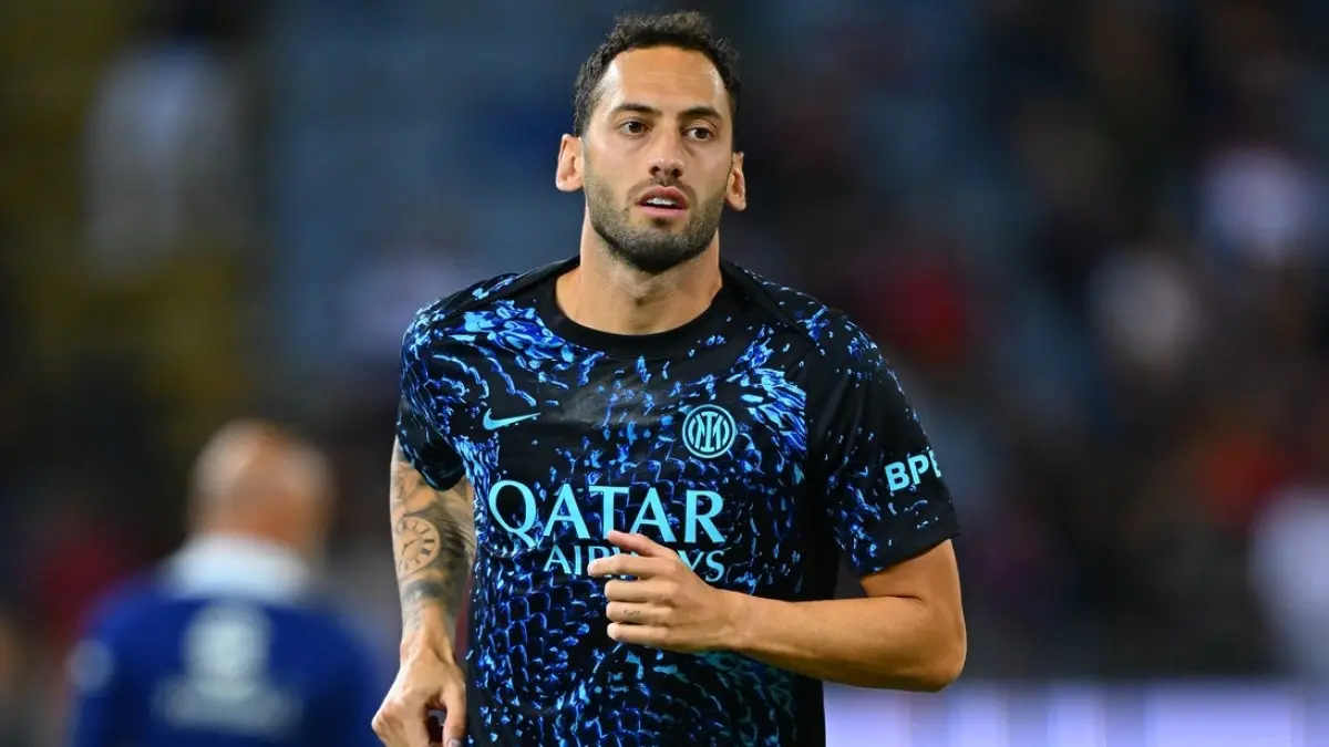 Hakan Calhanoglu