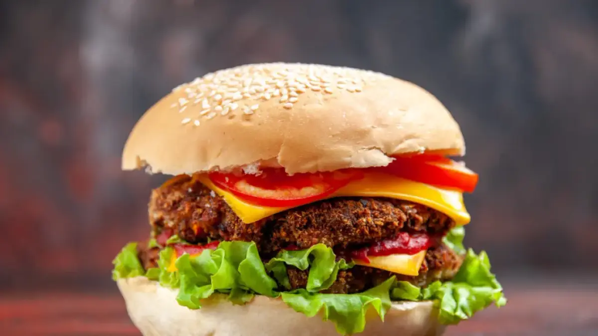 Rekomendasi 3 kedai burger di Kota Malang. (Freepik)