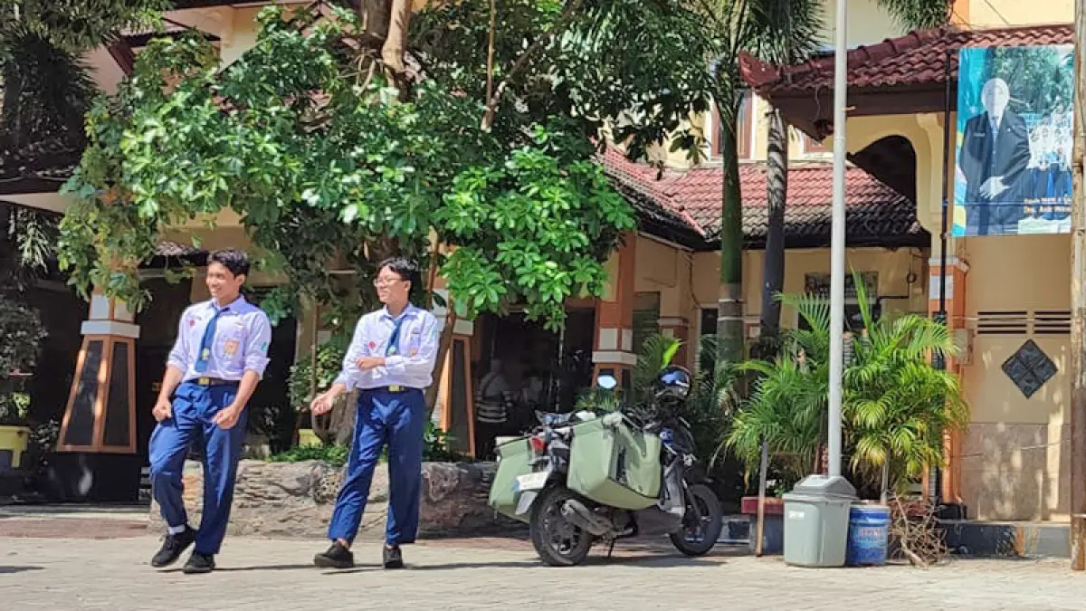 Intip daftar 5 SMP terbaik di Bumi Ronggolawe berdasarkan pangkalan data manajemen talenta nasional SIMT Kemendikdasmen di sini. (RADAR TUBAN)
